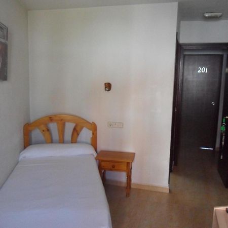 Hostal El Descanso Madrid Buitenkant foto