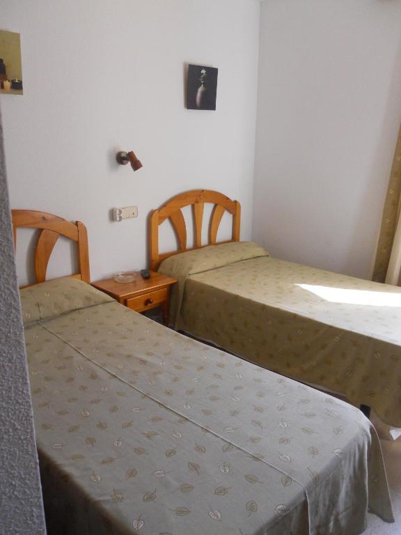 Hostal El Descanso Madrid Kamer foto