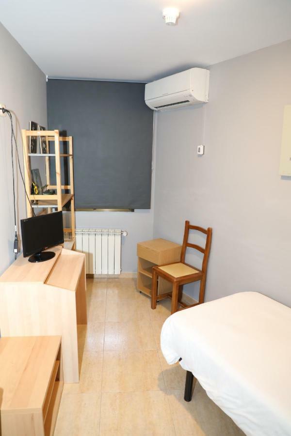 Hostal El Descanso Madrid Buitenkant foto